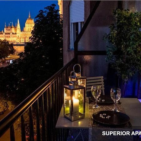 BpR Agathé Elegant Suite with Parliament View Budapest Extérieur photo